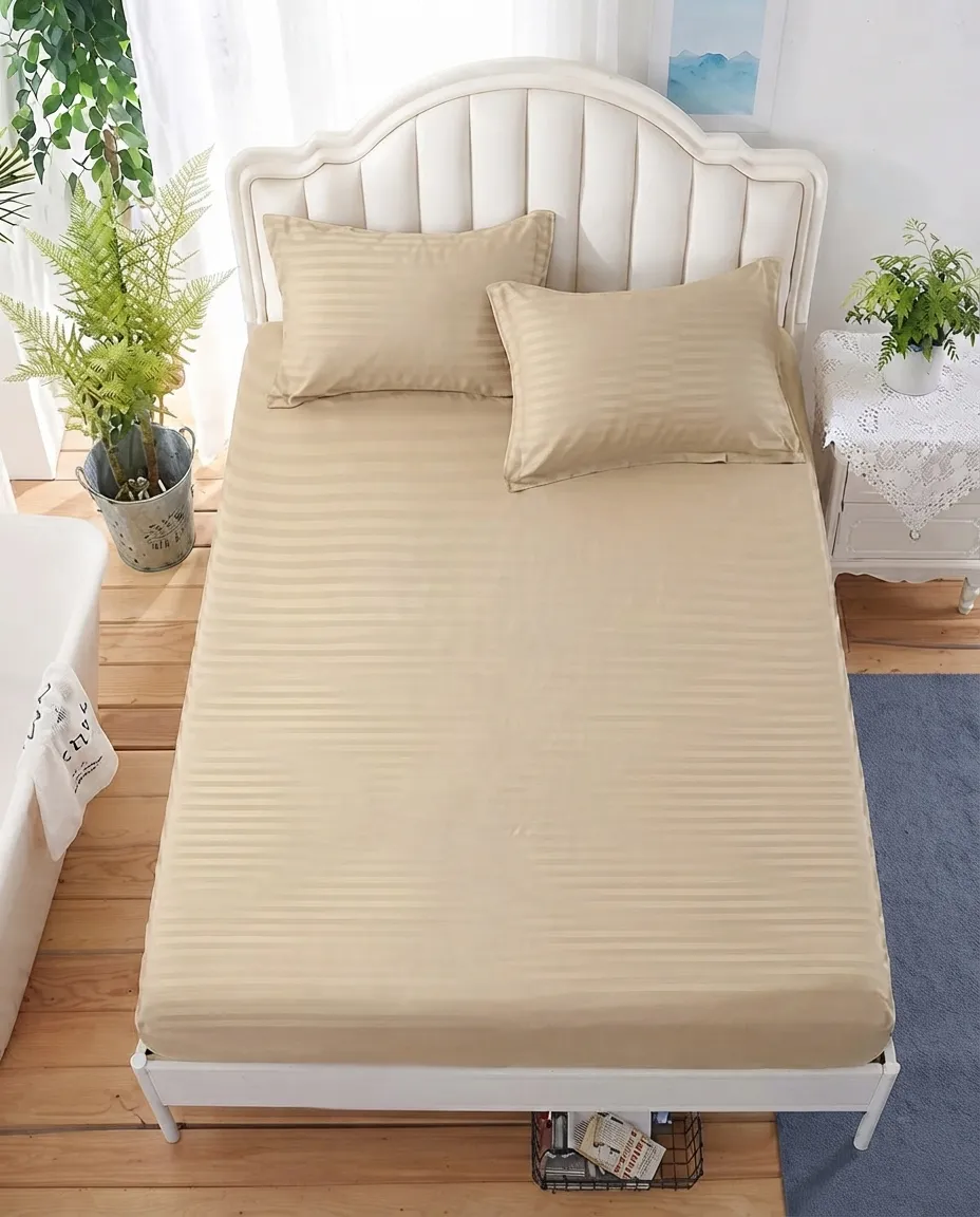 Double Bed Fitted Sheet With 2 Pillow Covers – 160×190 cm