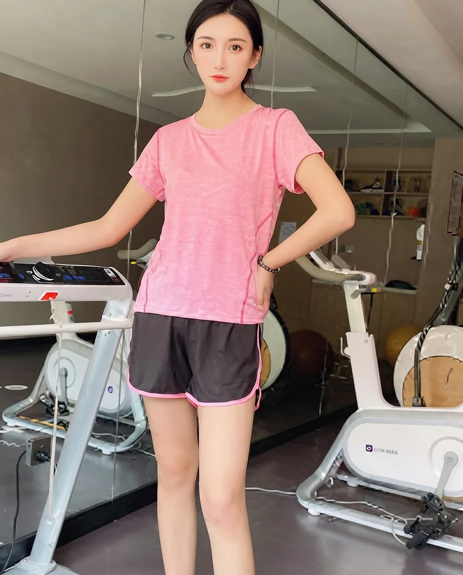 Pink Striped Workout Set For Women With Raglan Sleeves